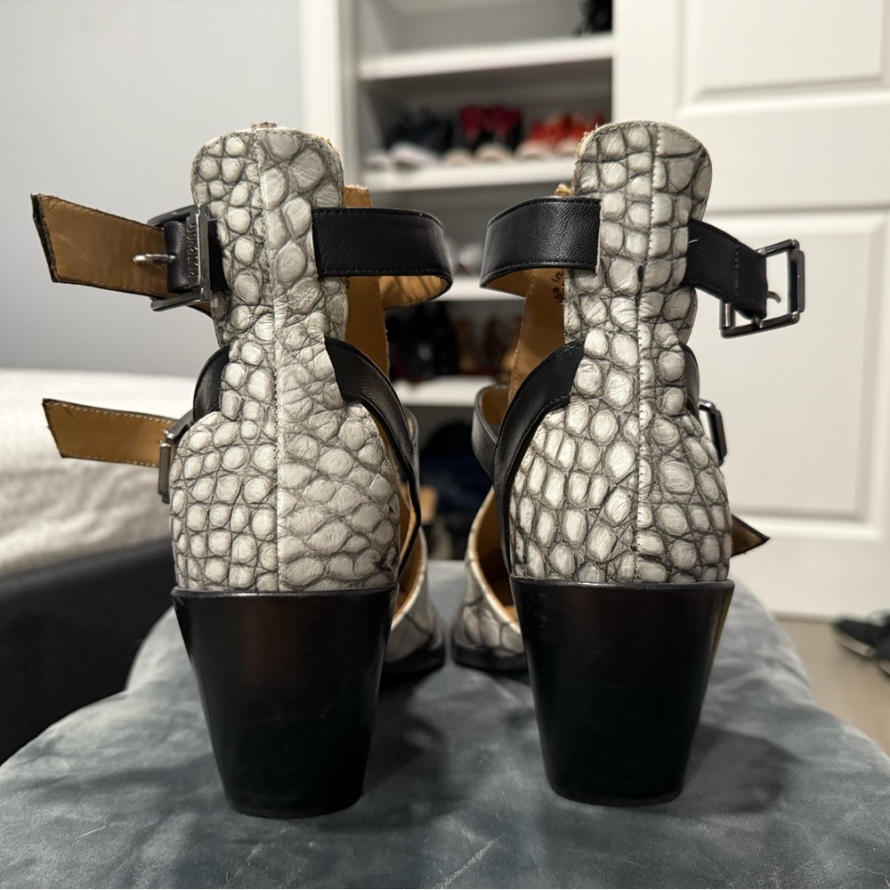 Elegant Crocodile John Fluevog - Picture 4 of 9